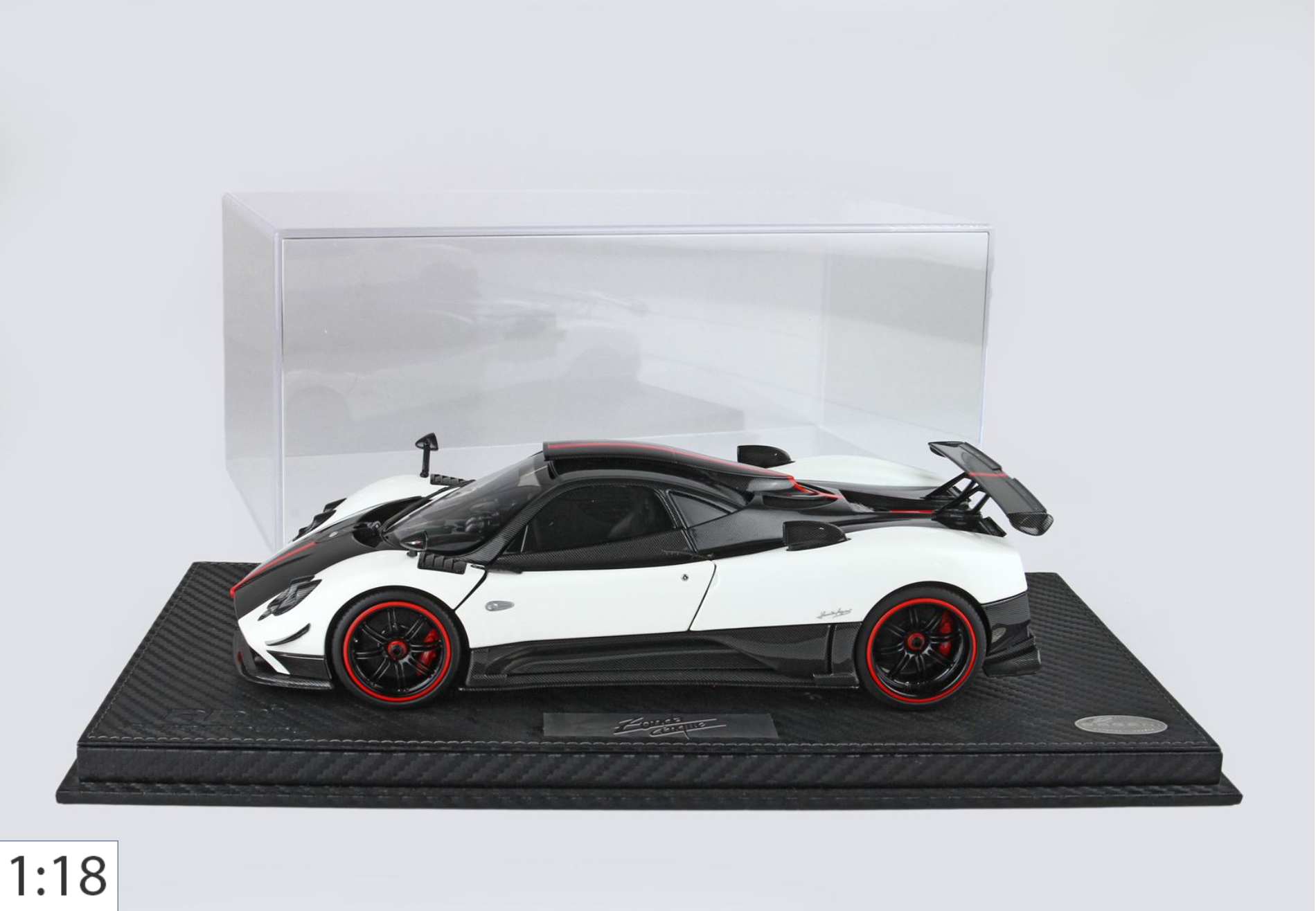 BBR 1:18 Pagani Zonda Cinque (Special Pack) | PRE ORDER